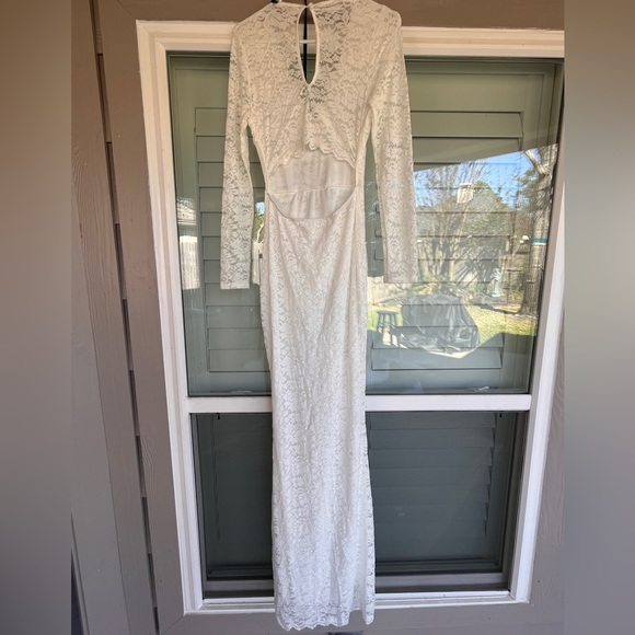 Windsor szM lace mermaid wedding dress - Picture 3 of 13